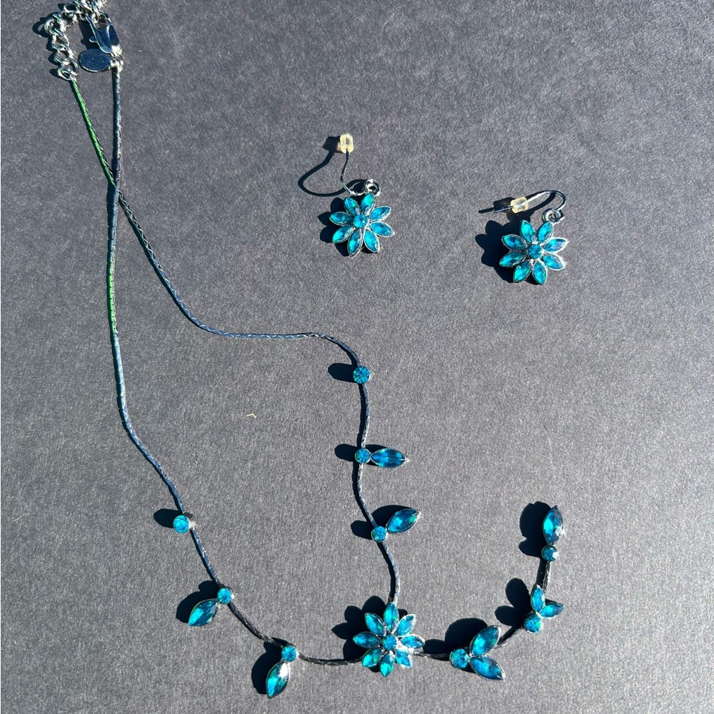 Blue Floral Jewelry Set
